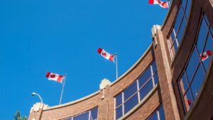 are International students work in Canada